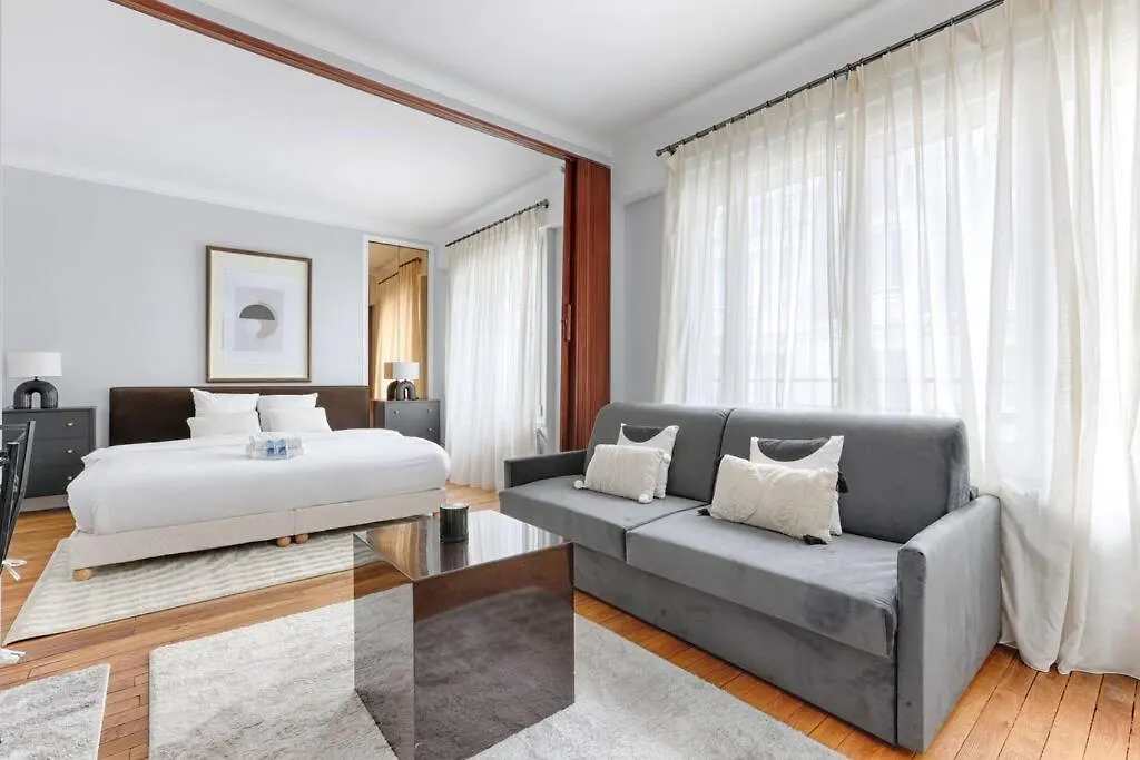 Apartment Matignon Saint-Honore : Magnifique Appartement 1Br Paris
